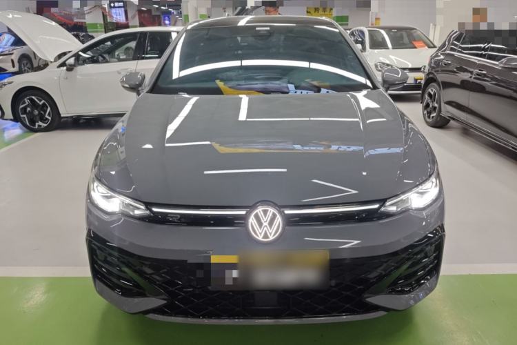Used Volkswagen Golf 2025 300TSI R-Line Front