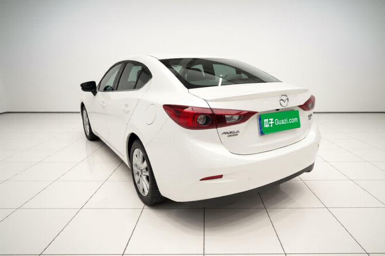 Used Mazda 3 Axela 2014 Sedan 1.5L Manual Comfort Model
