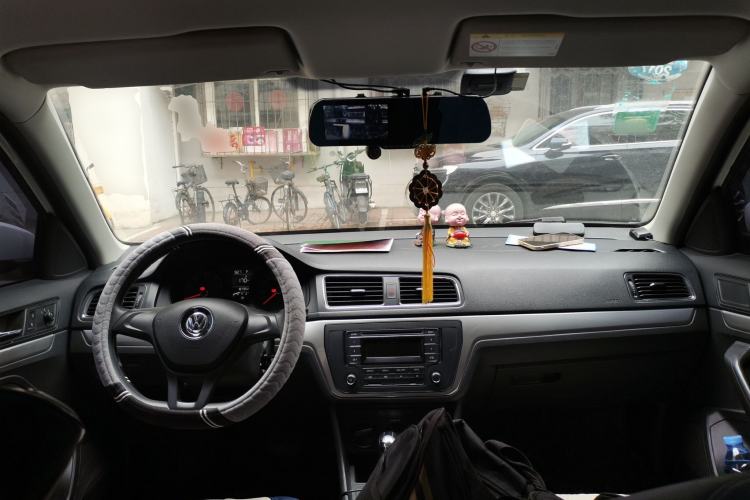 Used Volkswagen Lavida 2015 1.6L Automatic Fashion Edition