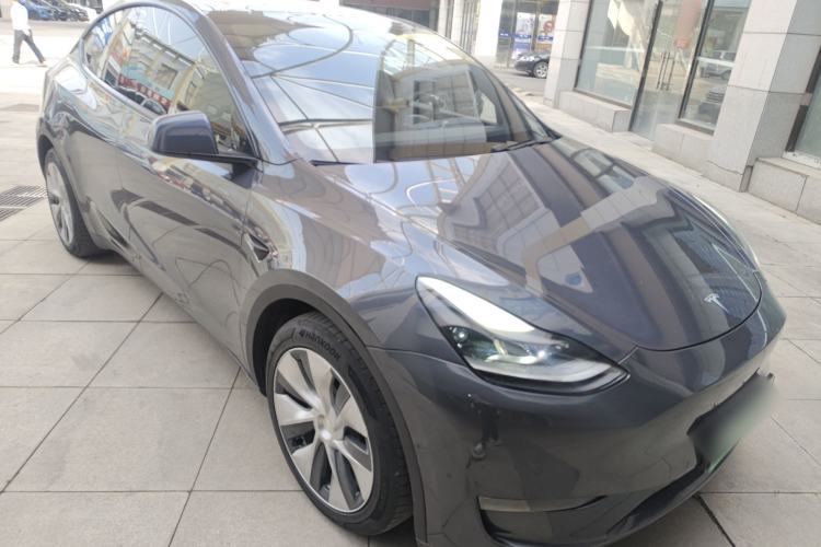 Used Tesla Model Y 2021 Long-Range All-Wheel-Drive Version