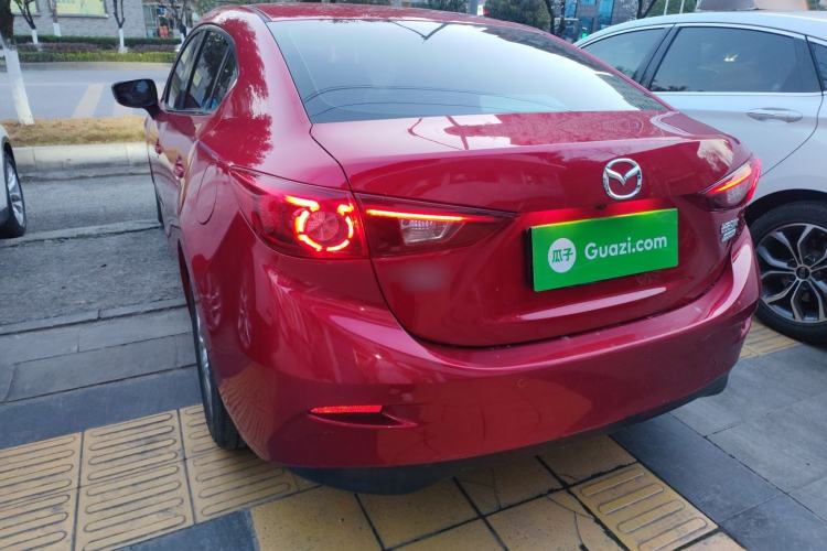 Used Mazda Mazda 3 Axela 2017 Sedan 1.5L Automatic Luxury Model Emission Standard China V
