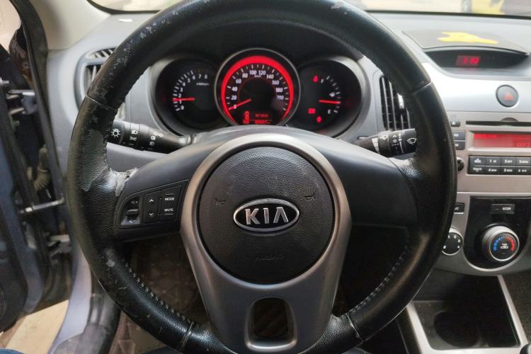 Used Kia Forte 2011 1.6L MT GLS Steering Wheel