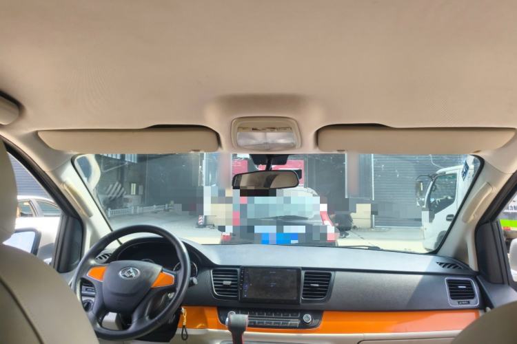 Used SAIC MAXUS G10 2015 2.0T Automatic Anniversary Edition
