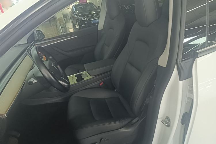 Used Tesla Model Y 2021 Long-Range All-Wheel-Drive Version