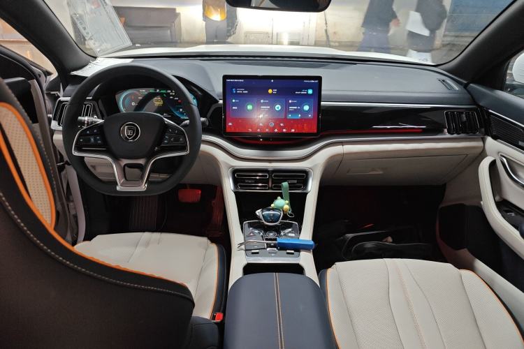 Used BYD Song PLUS New Energy 2021 EV Flagship Model Center Console