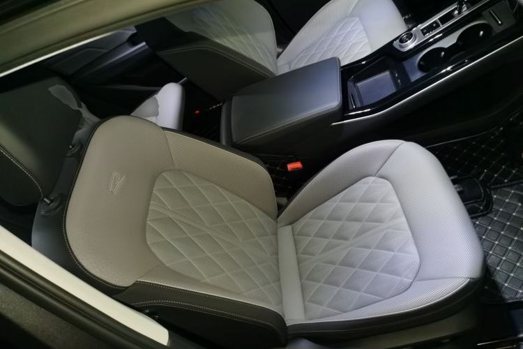 Used Volkswagen Tavendor 2023 380TSI Four-Wheel Drive R-Line Cruise Edition