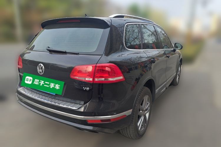Used Volkswagen Touareg 2017 3.0 TSI Yuyue Model Rear Right 45 Deg