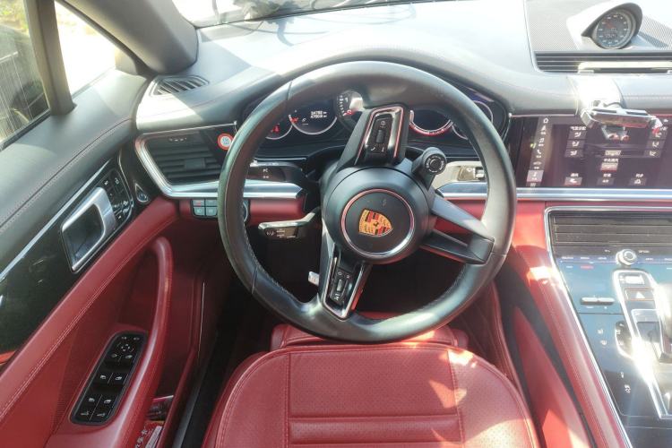 Used Porsche Panamera 2021 Panamera Executive Long Wheelbase 2.9T Steering Wheel