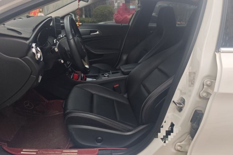 Used Mercedes-Benz GLA 2018 GLA 200 Sport Edition Left Front Seat