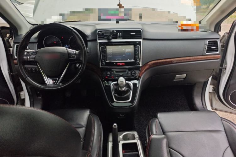 Used Haval H6 2014 Sport Version 1.5T Manual Two-Wheel Drive Elite Edition Center Console