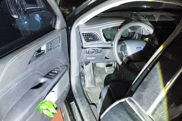 Used Ford Taurus 2019 EcoBoost 245 Premium Edition Driver Seat