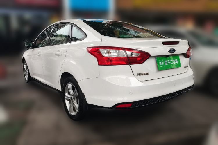 Used Ford Focus 2012 Sedan 1.6L Automatic Fashion Edition