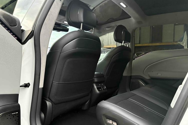 Used Zeekr 007 2024 Rear-Drive Enhanced Version 75 kWh