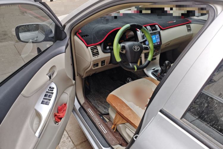 Used Toyota Corolla 2011 Commemorative Edition 1.6L Manual GL
