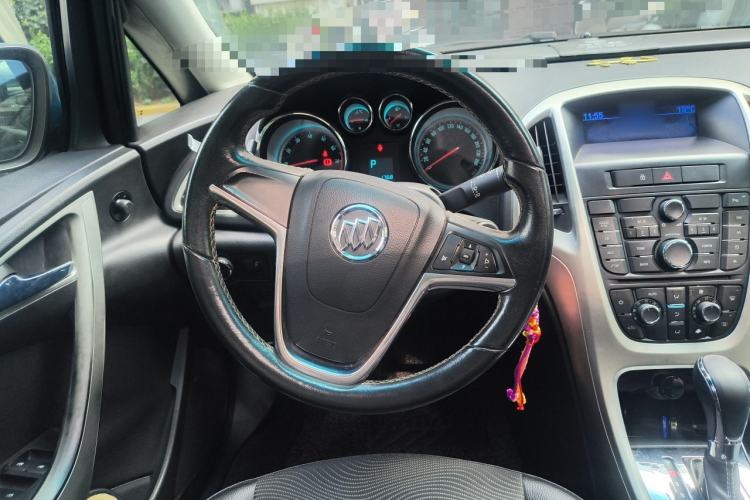 Used Buick GT 2010 XT 1.6L Automatic Fashion Edition