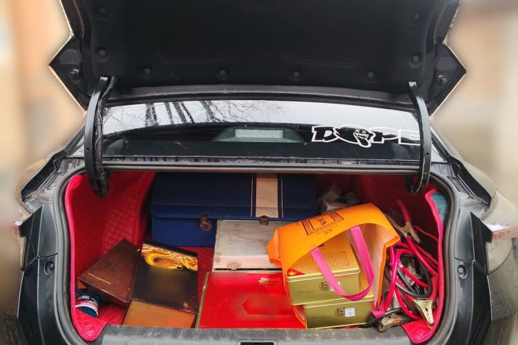 Used Dongfeng Aeolus Yixuan 2021 230T Automatic Zuiying Knight Edition
