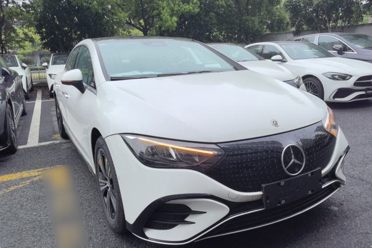 Used Mercedes-Benz EQE 2025 500 4MATIC Pioneer Edition Exterior 1