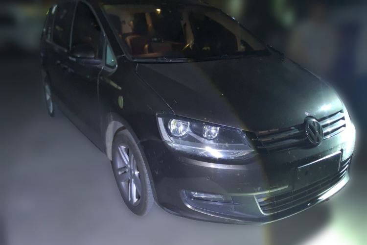 Used Volkswagen Sharan 2018 380TSI Comfort Edition 7-Seater Front Right 45 Deg