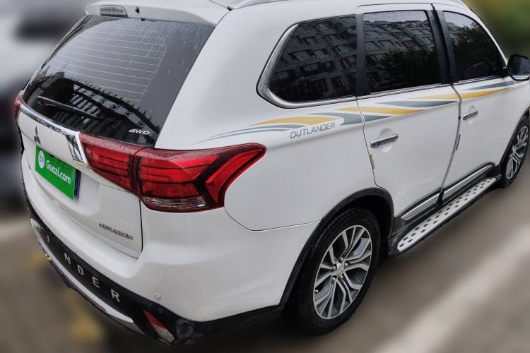 Used Mitsubishi Outlander 2016 2.4L 4x4 Elite Edition 5 Seats
