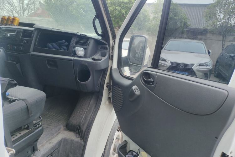 Used Ford Transit Custom 2016 2.4T Long-Wheelbase 6-Seater Mid-Roof Multi-Purpose Vehicle Driver Seat