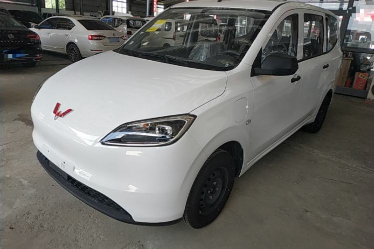 Used Wuling Hongguang New Energy 2024 All-Electric Model 300KM Practical Version