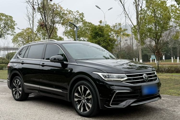 Used Volkswagen Tiguan L 2022 330TSI Automatic Two-Wheel Drive R-Line Enhanced Edition
