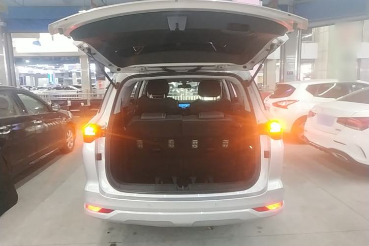 Used Wuling Victory 2020 1.5T CVT Flagship Edition Trunk