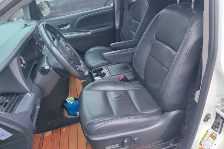 Used Toyota Sienna 2016 3.5L Two-Wheel Drive 7-Seater Parallel Import