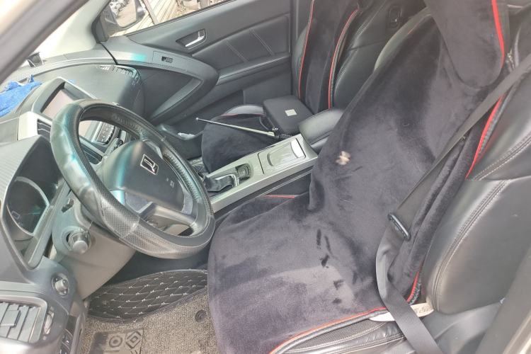 Used Luxgen U6 SUV 2015 1.8T Fashion Edition Left Front Seat