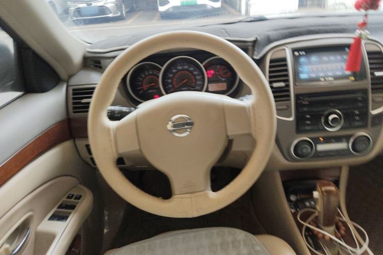 Used Nissan Sylphy 2012 Classic 1.6XE Automatic Comfort Edition Steering Wheel