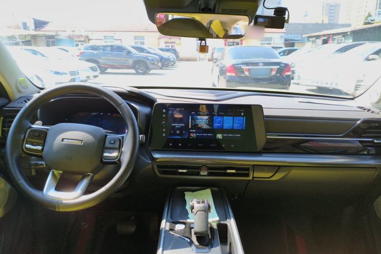 Used Haval X DOG 2022 1.5T DCT Two-Wheel Drive Trendy Edition Center Console