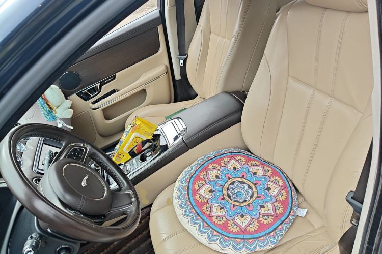 Used Jaguar XJ 2014 XJL 2.0T Two-Wheel-Drive Elegant Business Edition
