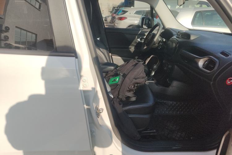 Used Jeep Renegade 2018 Connected Large Screen Version 180T Automatic High-Energy Edition