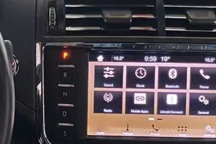 Used Lincoln Continental 2019 2.0T Two-Wheel Drive Luxury Edition China VI Standard
