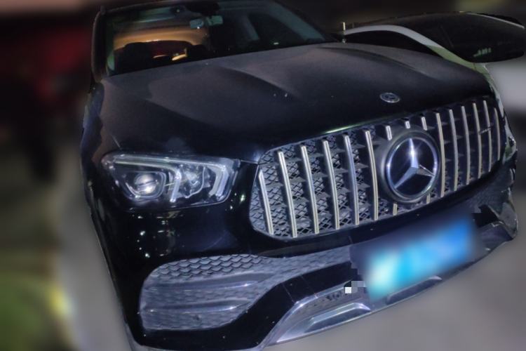 Used Mercedes-Benz GLE 2020 Facelifted GLE 450 4MATIC Stylish Edition Front Right 45 Deg