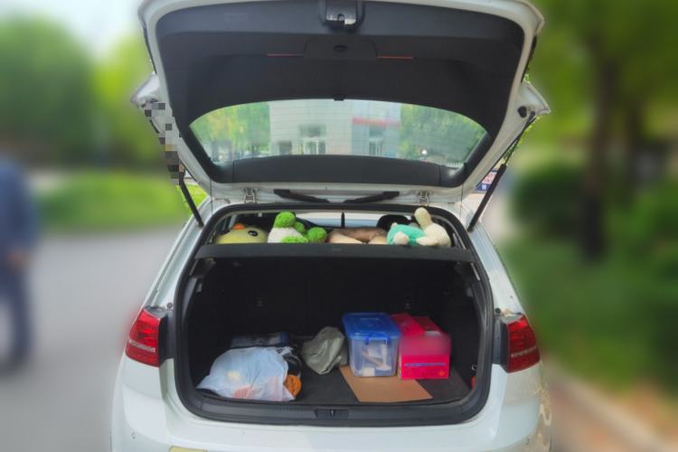 Used Volkswagen Golf 2016 230TSI Automatic Luxury Version Trunk