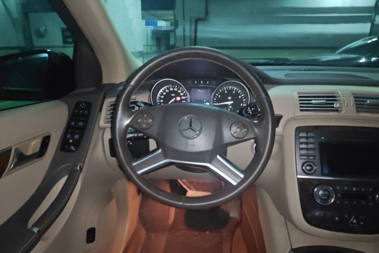 Used Mercedes-Benz R-Class 2010 R 350 L 4MATIC