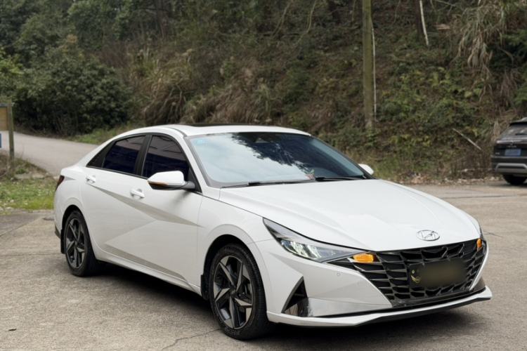 Used Hyundai Elantra 2022 1.5L CVT LUX Prestige Edition