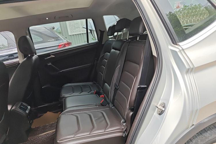 Used Volkswagen Tiguan L 2017 330TSI Automatic Two-Wheel Drive Flagship Edition
