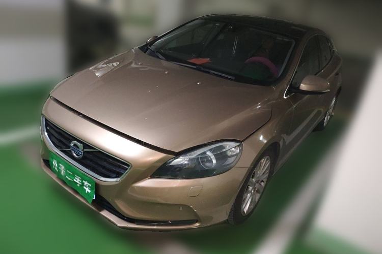 Used Volvo V40 2013 2.0T Zhiya Edition