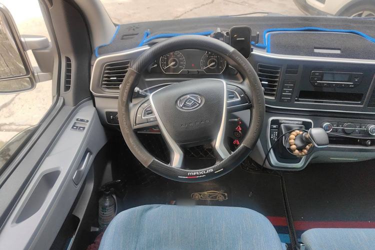 Used SAIC MAXUS Xintu V80 2023 2.0T PLUS AMT All-Rounder Long Wheelbase Mid-Height—6/7/8/9-Seater
