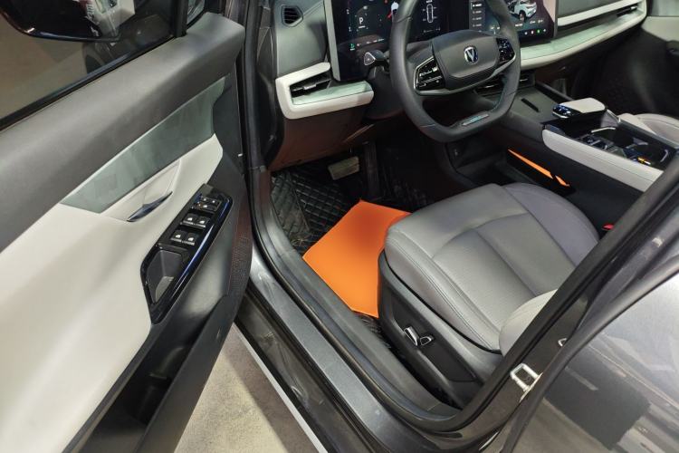 Used CHANGAN UNI-T 2023 Second-Generation 1.5T Prestige Model Driver Seat