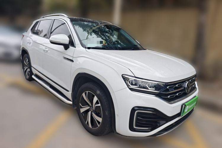 Used Volkswagen Tayron GTE Plug-in Hybrid 2020 1.4T Luxury Model Front Right 45 Deg