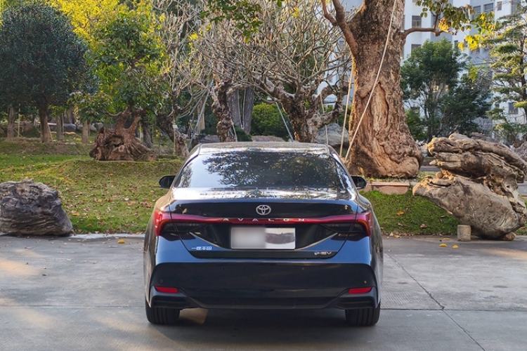 Used Toyota Avalon 2024 Dual-Motor 2.0L Luxury Edition