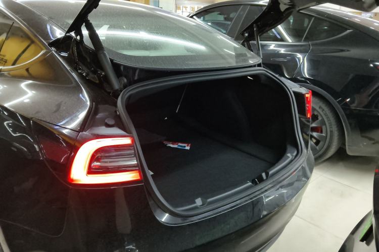 Used Tesla Model 3 2021 Performance High-Performance All-Wheel-Drive Version 3D6 Trunk