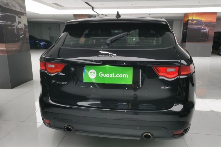 Used Jaguar F-PACE 2016 2.0T Two-Wheel Drive Urban Luxury Edition
