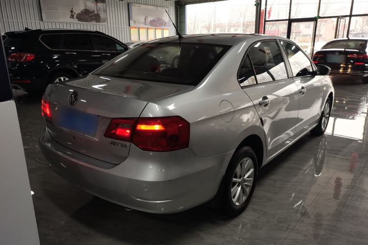 Used Volkswagen Jetta 2015 1.6L Manual Fashion Edition