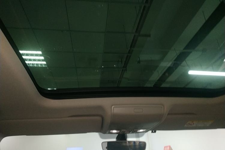 Used Volkswagen Tiguan L 2019 330TSI Automatic Two-Wheel Drive Smart Luxury Version China V Emission Standard