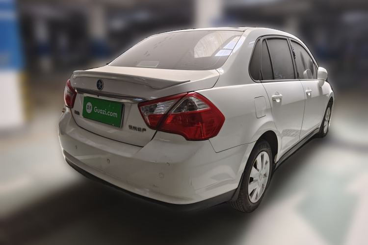 Used Venucia D50 2013 1.6L Manual Fashion Edition