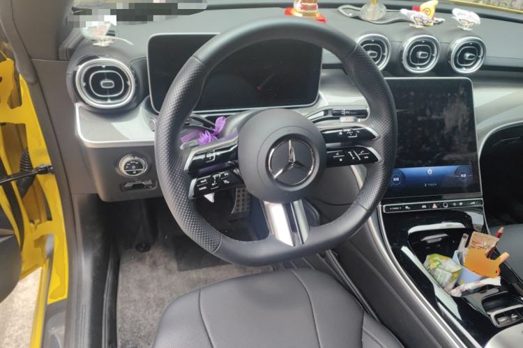 Used Mercedes-Benz CLE 2024 CLE 260 Convertible Coupe Steering Wheel